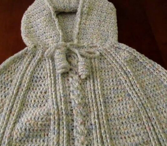 Hooded Poncho | See here How to do it