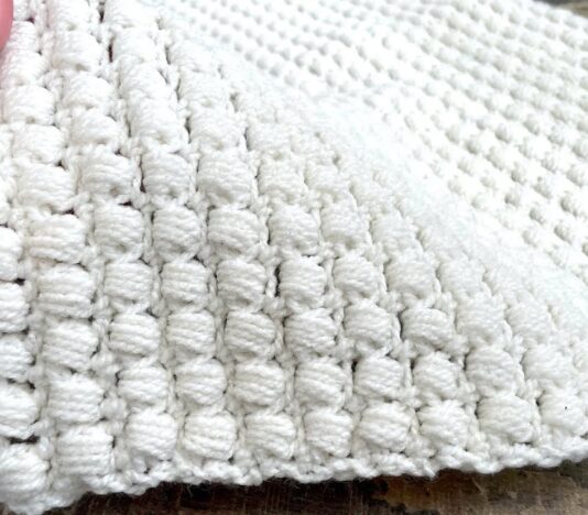 How to Crochet a Lovely Puff Stitch Blanket